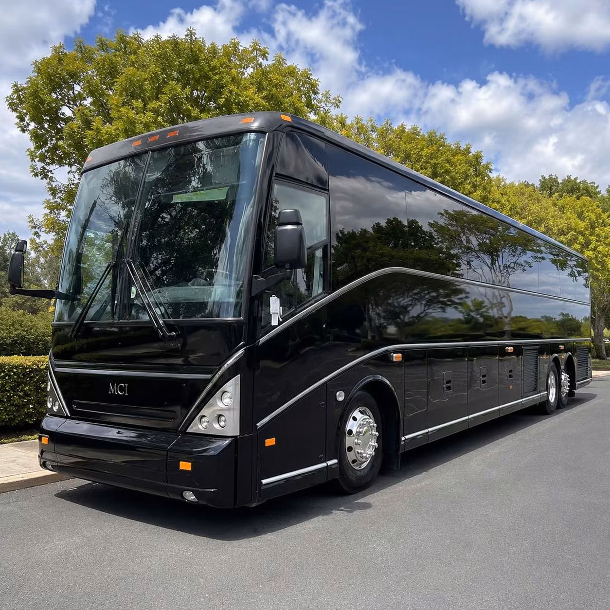corporate shuttle services between lewisville offices and dfw international airport
